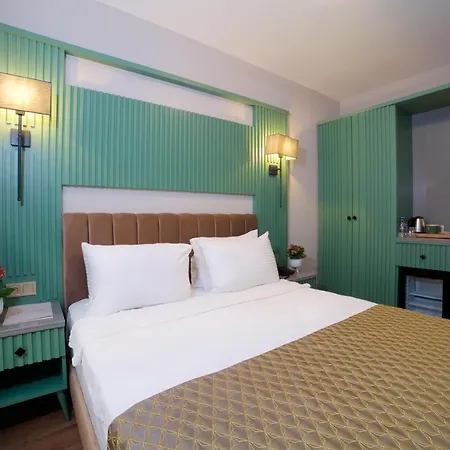 Bosphorus Port Aspen Hotel