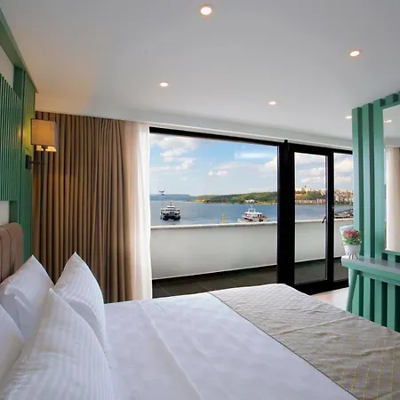Hotel Bosphorus Port Aspen