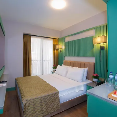 Hotel Bosphorus Port Aspen 3*